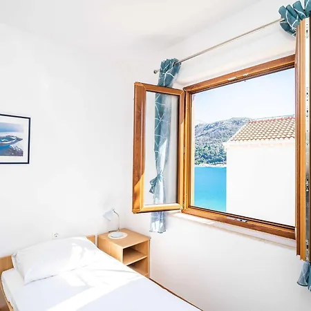 Bobi - Three Bedroom With Balcony And Sea View Lägenhet *