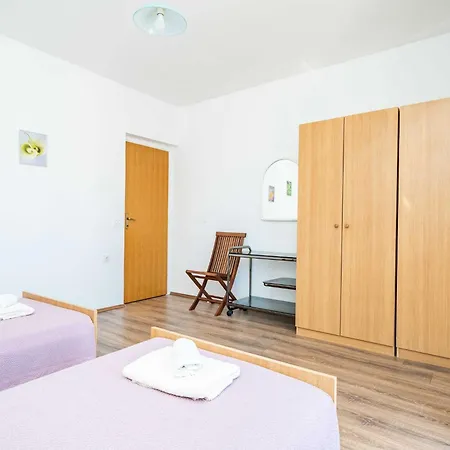 Lägenhet Bobi - Three Bedroom With Balcony And Sea View