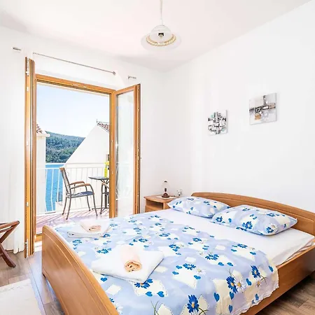 Bobi - Three Bedroom With Balcony And Sea View *