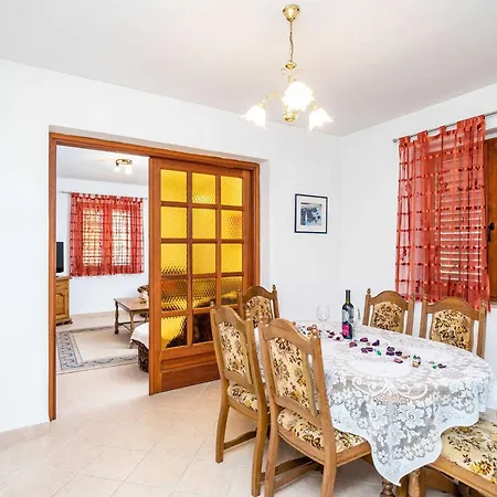 Bobi - Three Bedroom With Balcony And Sea View Lägenhet