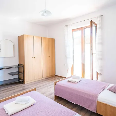 Bobi - Three Bedroom With Balcony And Sea View * Slano